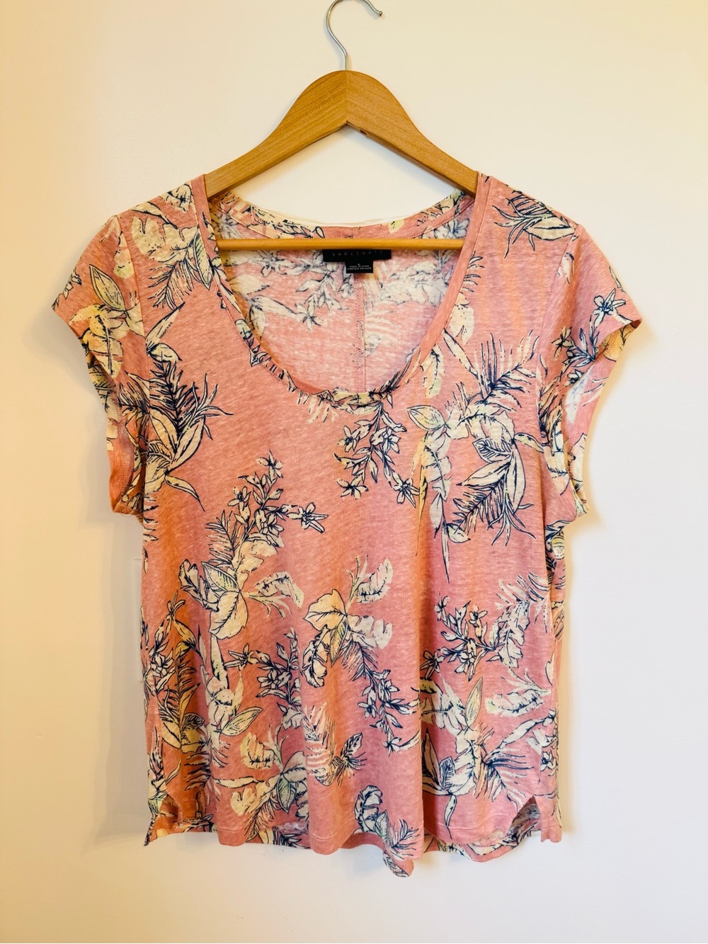 Sanctuary Women’s Pink Floral Scoop Neck Top